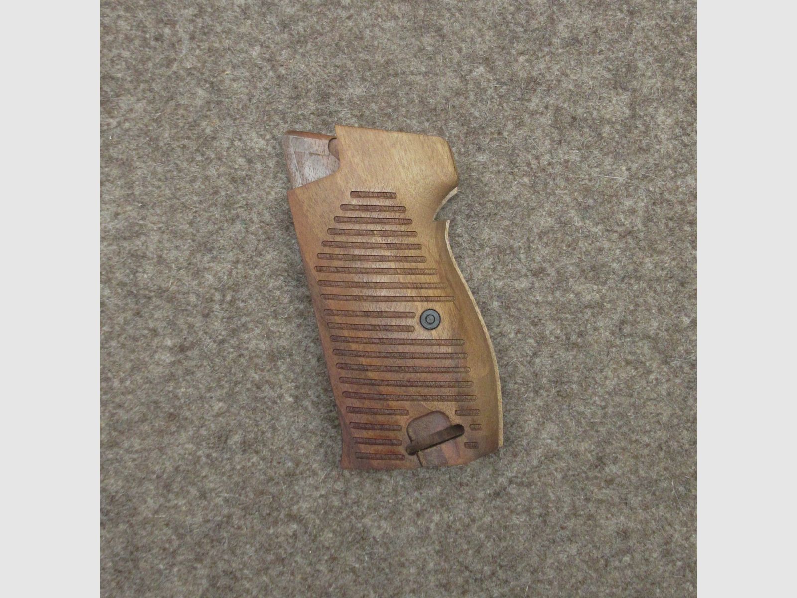 Plaquettes de crosse KSD pour SIG P210, image 2 sur 2
