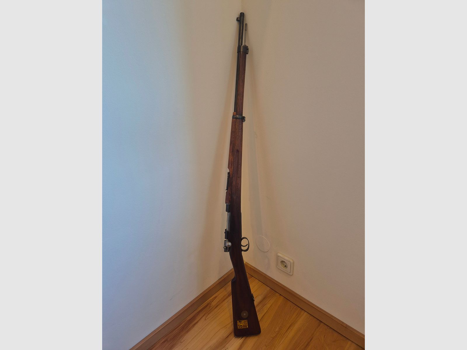 CARL GUSTAFS STADSGEVÄRSFAKTORI Rifle de repetición Schwedenmauser M96 Carl Gustafs 1915, calibre 6,5x55
