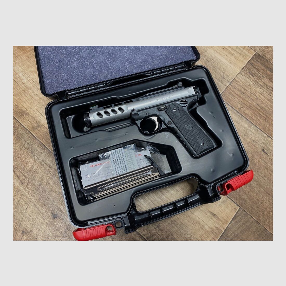 Ruger Mark IV 22/45 Lite OR .22lr Optics Ready .22lr