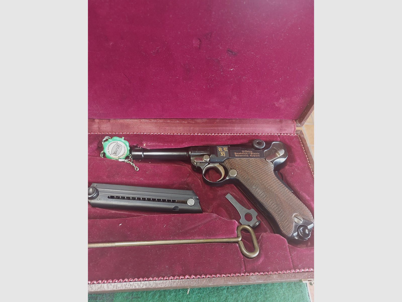 Mauser 08, model specjalny 70-lecia Parabellum, Cesarstwo, z złotymi wstawkami