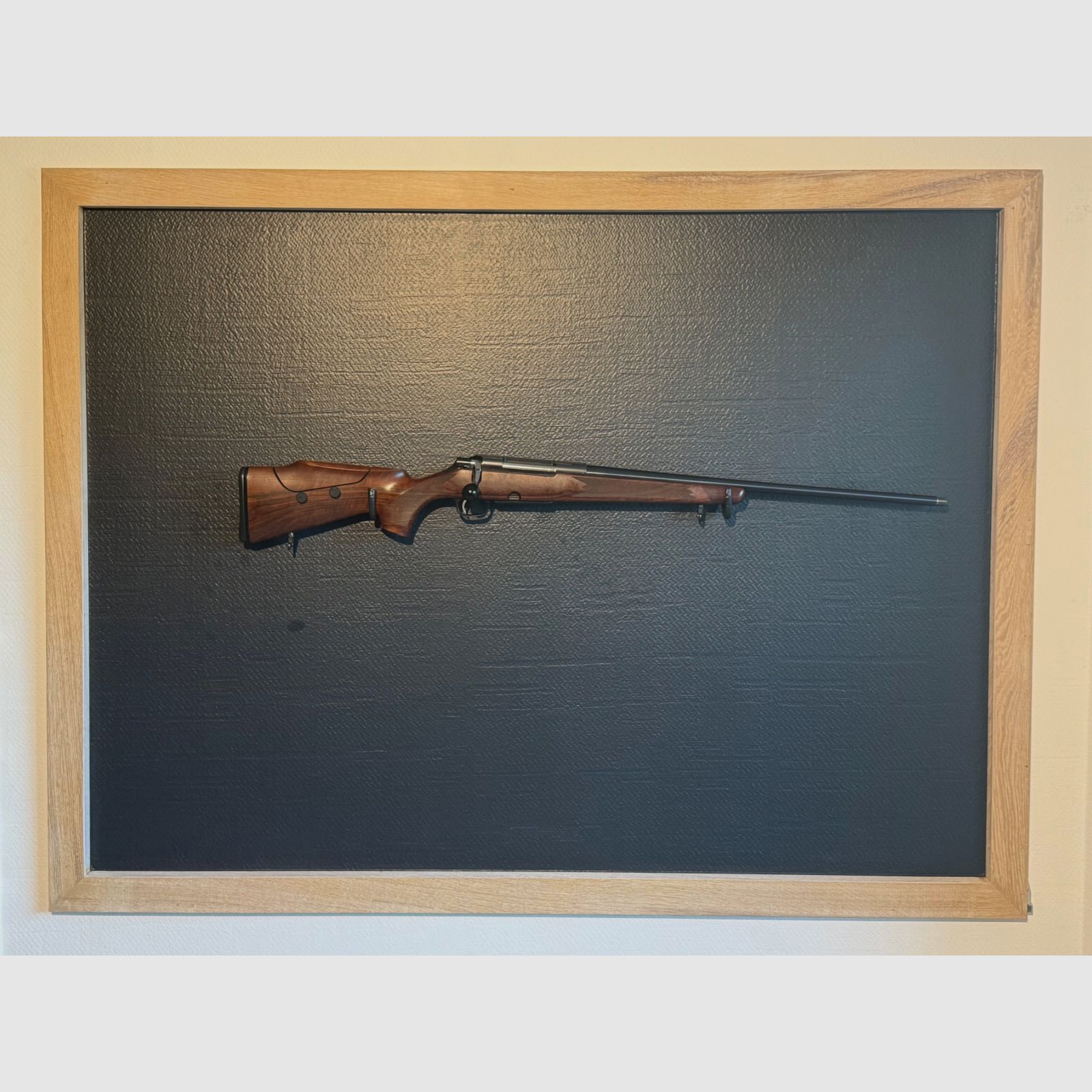 Tikka M658 Kal. 338 WinMag mit höhenverstellbarem Schaftrücken & M14x1 Gewinde