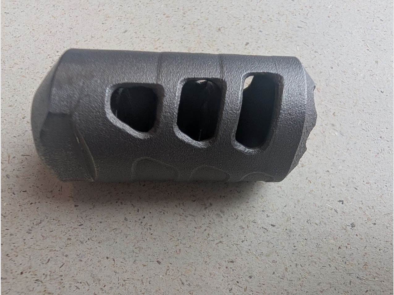 9mm kompensator z tytanu dla Hera PCC bez widocznych oznak