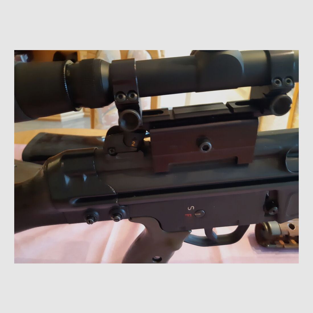 Selbstladebüchse SLG97 G3 Klon mit 2 Schäften, Montage und Zielfernrohr G3 Zivil