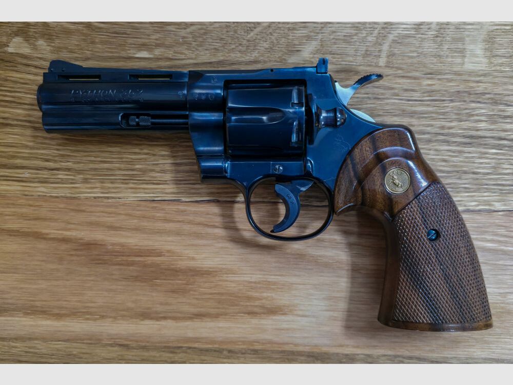 Colt Python, 4" Lauflänge