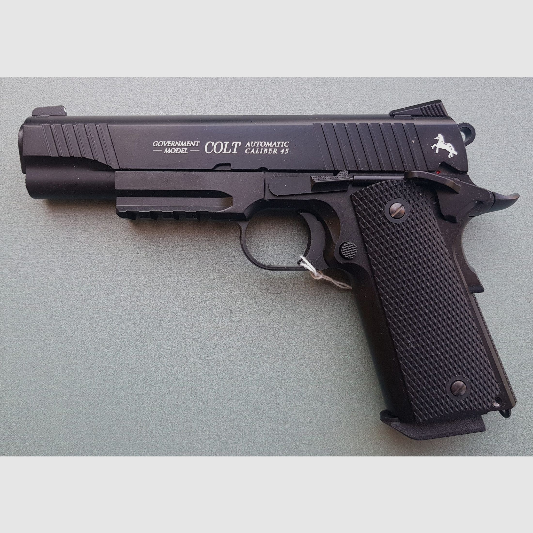 UMAREX CO2-PISTOLE COLT GOVERNAMENT CAL. 4,5 FREIER VERKAUF