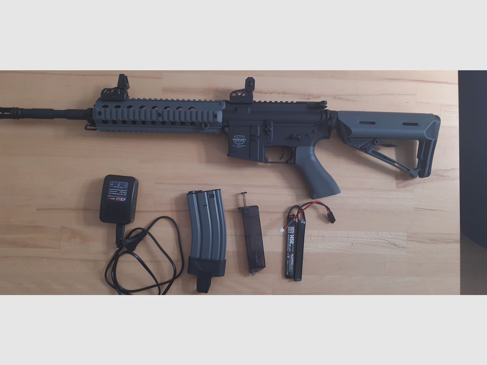  Airsoft Valken tactical battlemachine M4 0.5 joule 