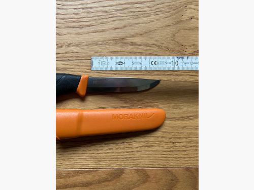 Ideal for young hunters: Blaser gutting knife & Morakniv Companion knife