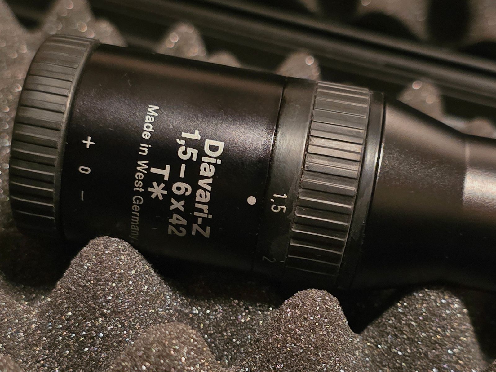 Zeiss Diavari 1.5-6x42 T* (Reticle 8, 1st focal plane) with Zeiss internal rail