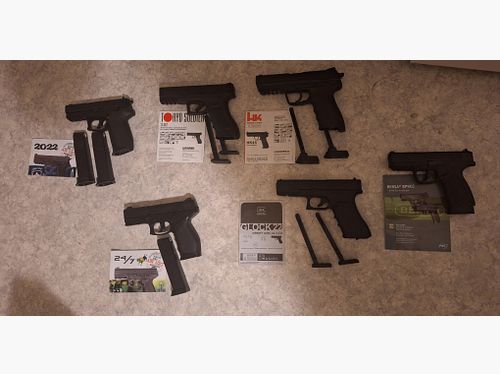 Collezione di pistole Airsoft Softair + valigetta con inserti in schiuma (Glock, Bersa, HK 45, 24/7)