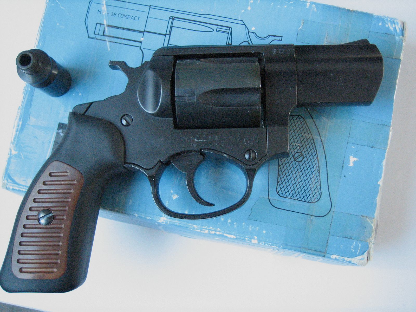 ME38 Compact Schreckschussrevolver Kaliber 9 mm R.K. brüniert Holzoptik Schreckschuss 