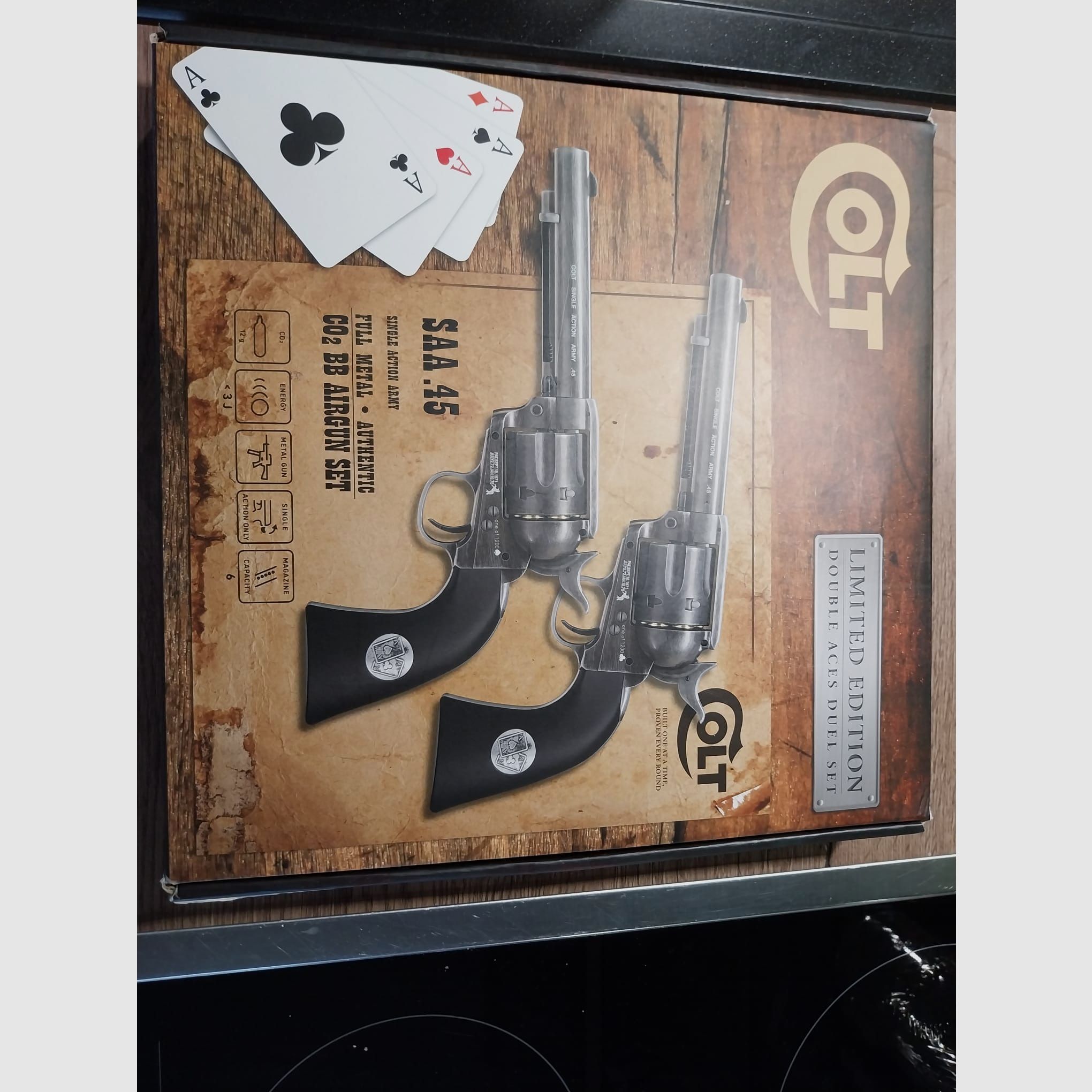 Colt Single Action Army® SAA Double Aces Duel Set - Co2-revolver kaliber 4,5 mm BB (P18) incl. 20 Co2 capsules en 1500 BB's 4,5mm