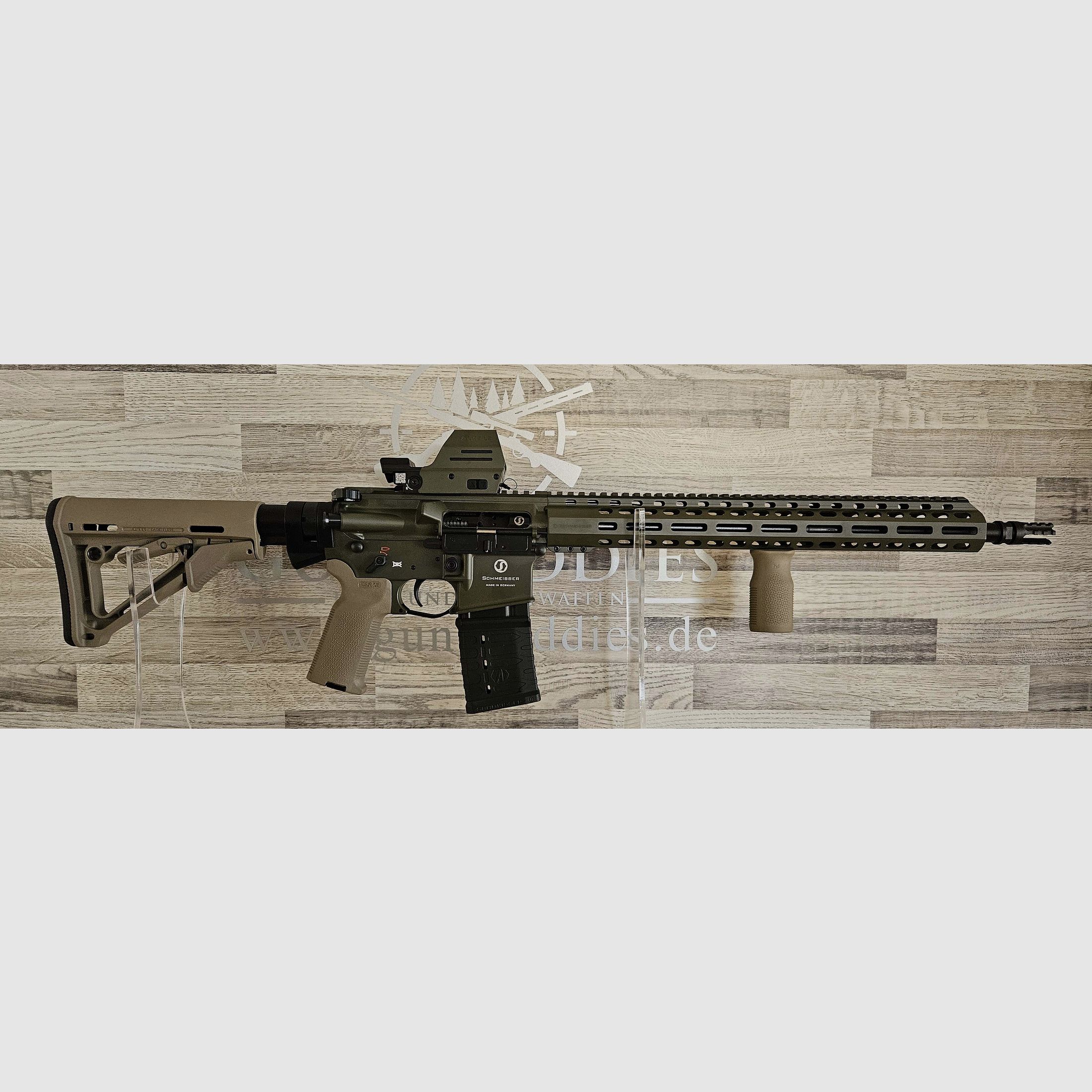Schmeisser AR15 M5FL Sondermodell MAGPUL 16,75" OD Green .223Rem met richtkijker - gratis verzending! - Nieuwe goederen van de vakhandel