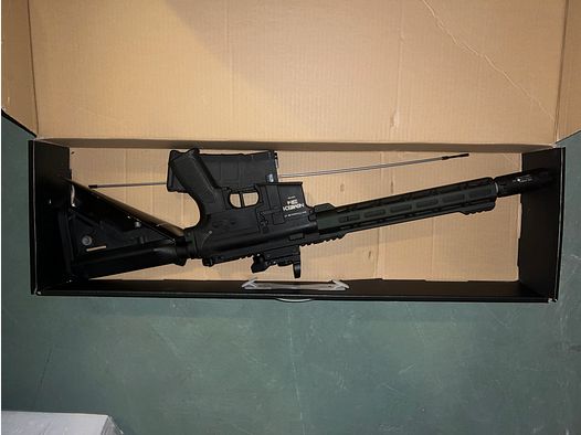 Novritsch SSR-4 Airsoft rifle + equipment