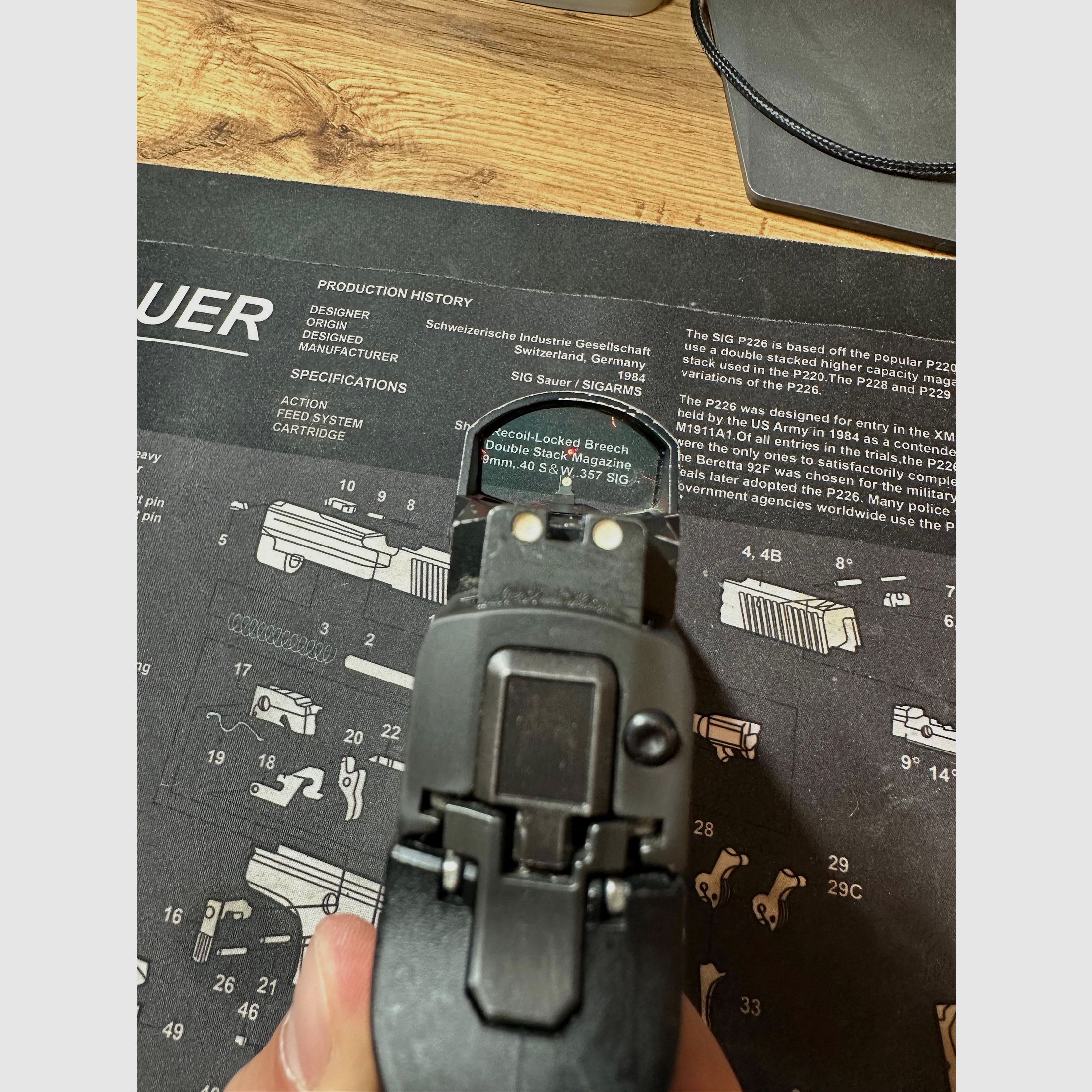 Sig Sauer P320 X-Compact RX 9mm Luger – Romeo1, 5 Magazine, top Zustand