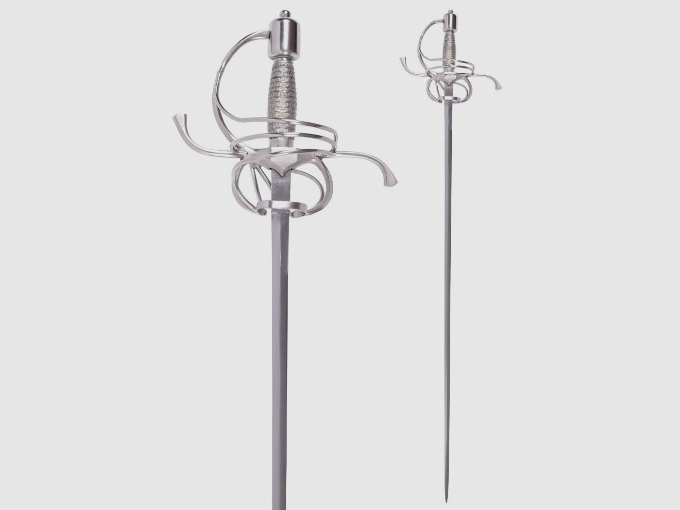 Deutsches Korbrapier mit Scheide