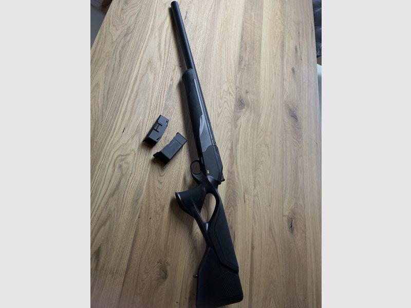 Blaser R8 Ultimate Carbon Silence .30-06, imagen 1 de 2