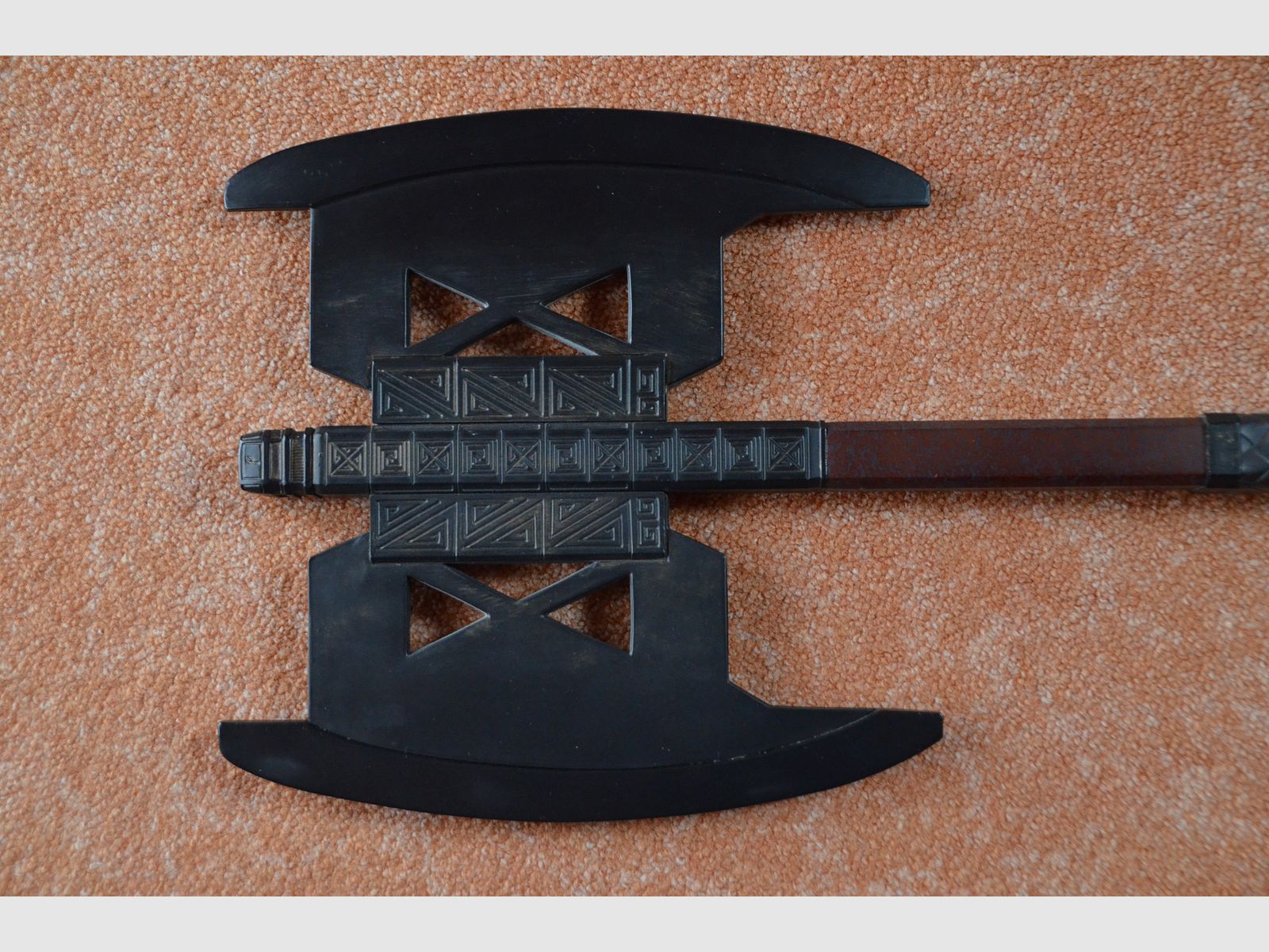Der Herr der Ringe, Axt von Gimli, The Noble Collection