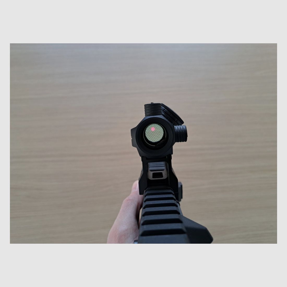 Novritsch - SSR4 Mk1 Gen2 + Red Dot – AEG Airsoft AR 15 6mm BB