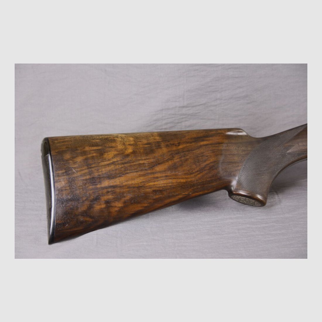 FN	 B25