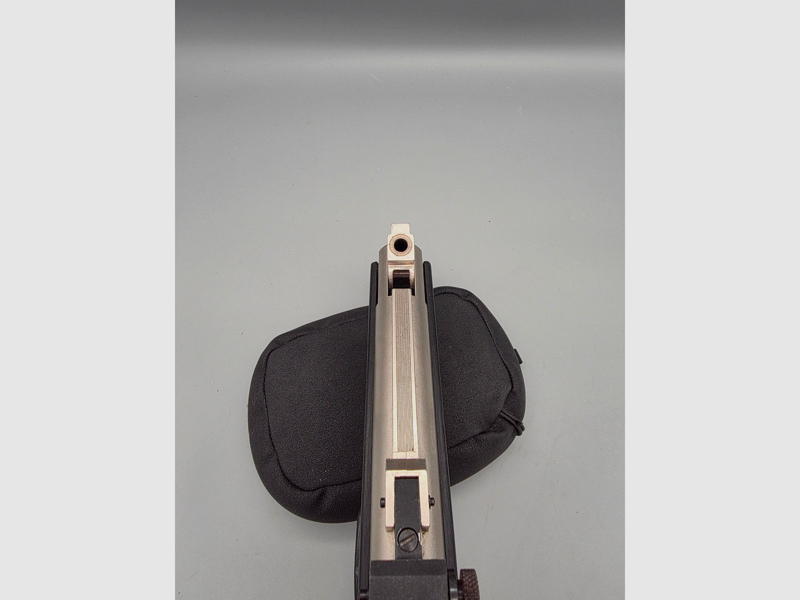 Collectionneurs attention Cal. 6,35mm Record IWG Mod. 77 pistolet à air Diabolo