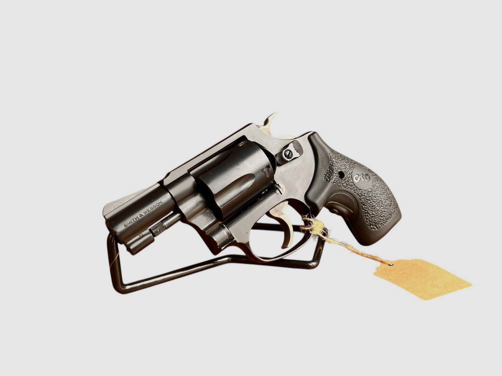 Smith & Wesson 37-2 con láser CTC | en calibre .38 Special, imagen 6 de 6
