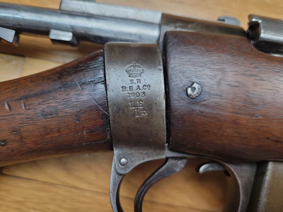 Rarissimes Lee Enfield MkI* – Kaliber .303 British – neu gebaut 1903 (einer der letzten!) – mit der Zahl von Edward VII – militärisches BSA-Gehäuse – gute Mechanik und schönes Holz – Visier 1899 – Kategorie D – globaler TBE, Bild 1 von 29