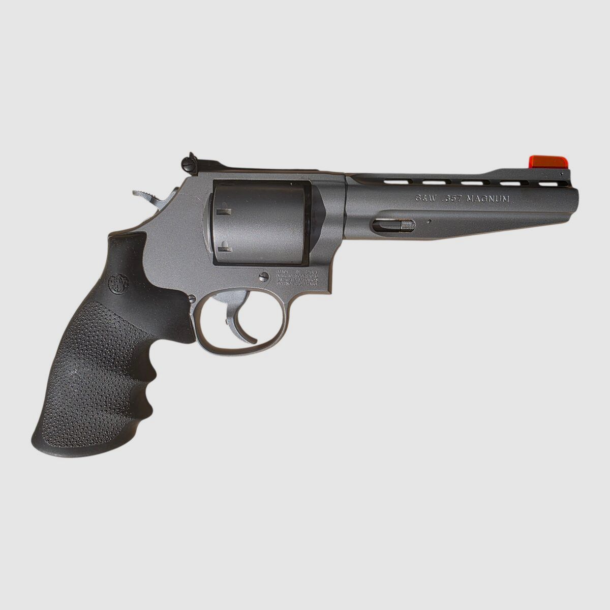 Revólver SMITH & WESSON 686 Plus Performance Center 5" cal.357mag – 38 Sw Special usado, imagen 2 de 3