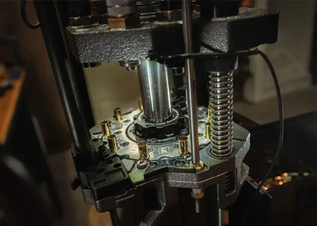 Presse de rechargement Frankford Arsenal X-10 Progressive, image 3 sur 6