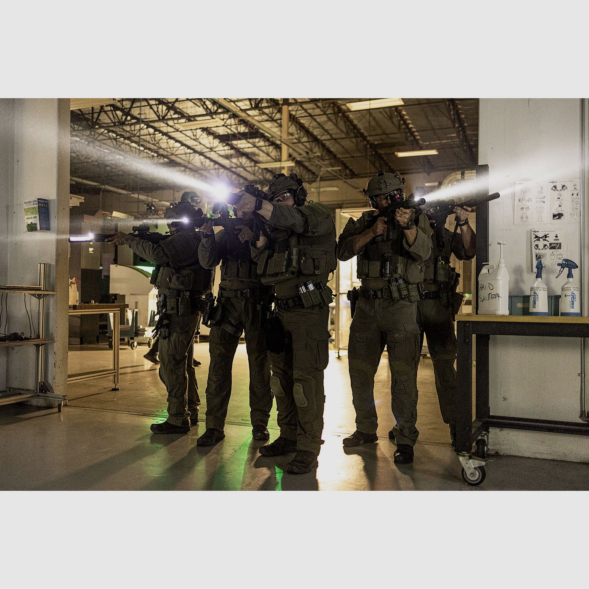 SUREFIRE M340DFT-TN-PRO TURBO SCOUT LIGHT® PRO 3-Volt w/ Z68 Tailcap, image 2 of 3