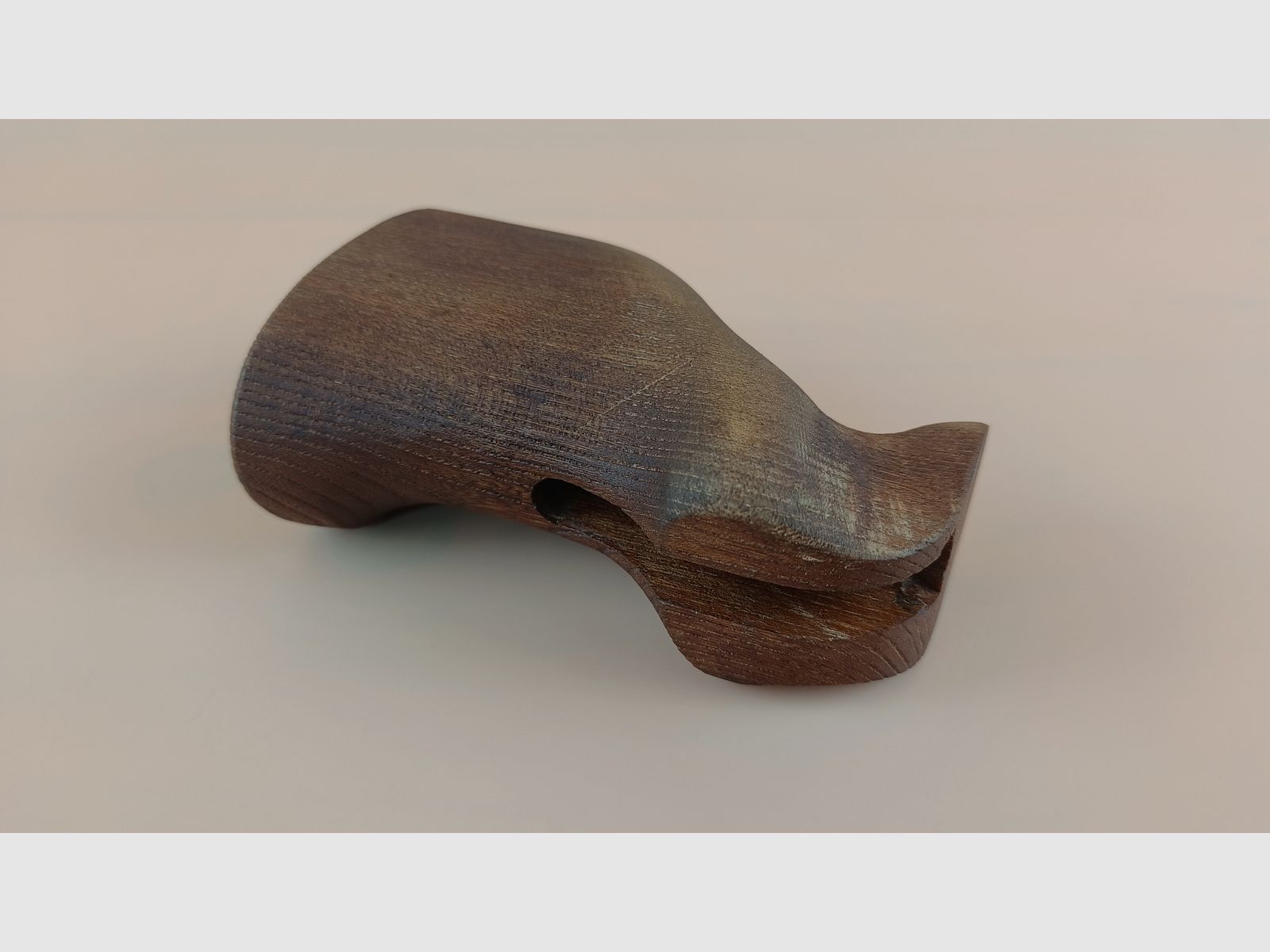 Formgriff, Griff aus Holz für Revolver Weihrauch Arminius Mod. HW 9 *Ausführung links*