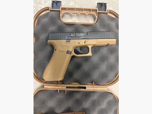 Umarex GLOCK 17 Gen5 blank firing pistol 9 mm P.A.K. FDE – original case & accessories