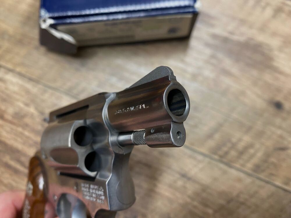 Smith & Wesson 60-3 2 Zoll in Originalverpackung .38Special
