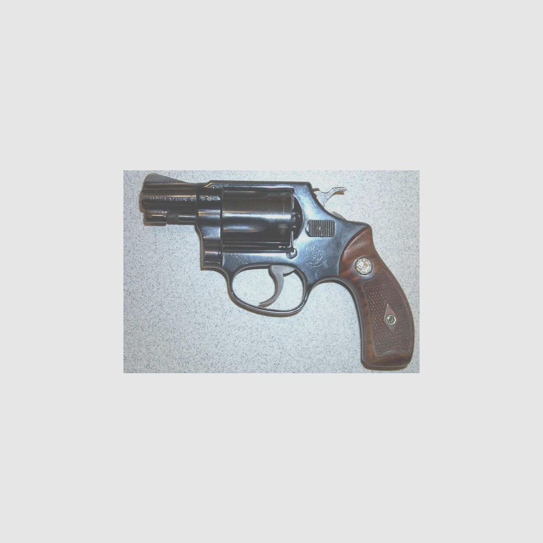 Smith u. Wesson - USA	 37, Bild 2 von 2