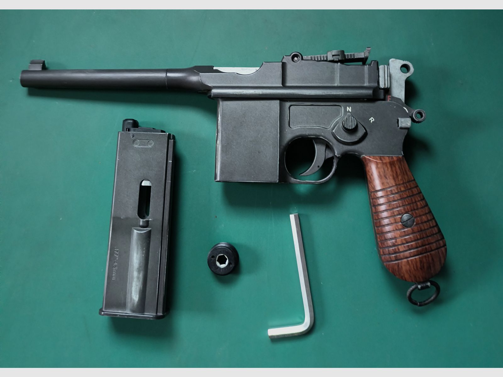 Umarex Legends "Mauser" C96 4,5mm Stahl BB CO2 Blowback Einzelstück 