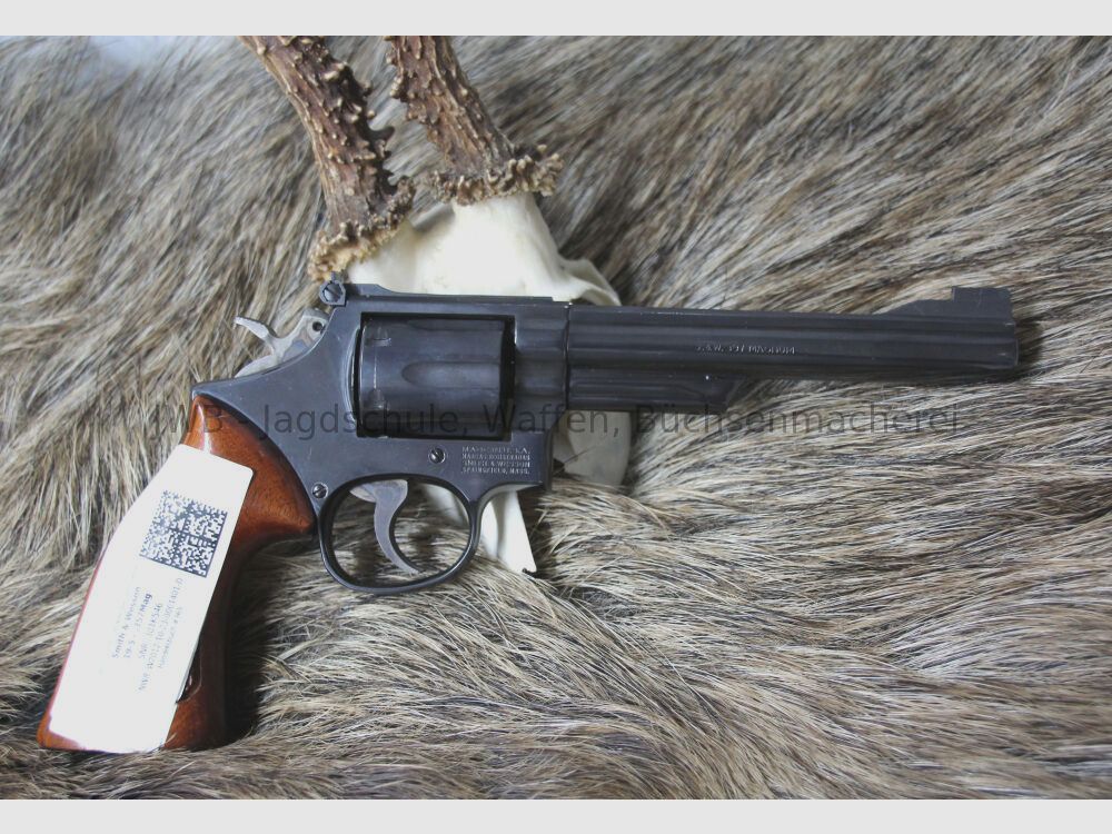 Smith & Wesson 19-5 mit 6"-Lauf brüniert