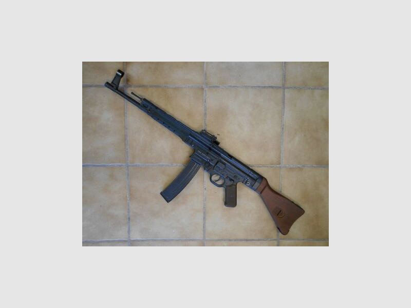 STG 44 9mm PAK