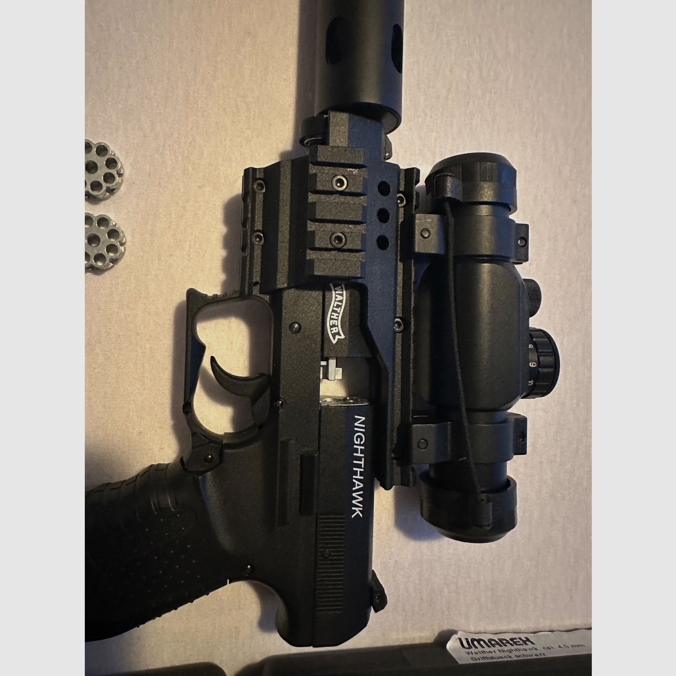 Walther CO2 pistolet NightHawk 4,5 mm, zdjęcie 2 z 4