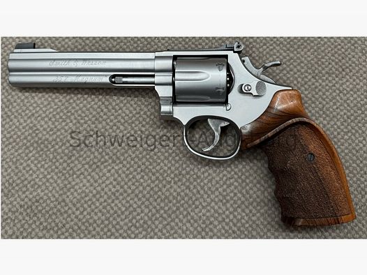 Smith & Wesson 686 Target Champion .357Mag;.38Special