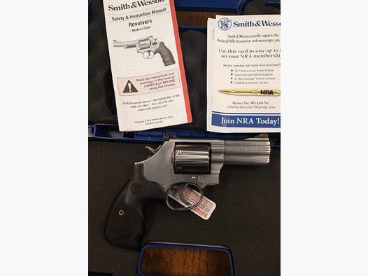 SMITH & WESSON Revolver Mod. 686 PLUS ‘3 INCH