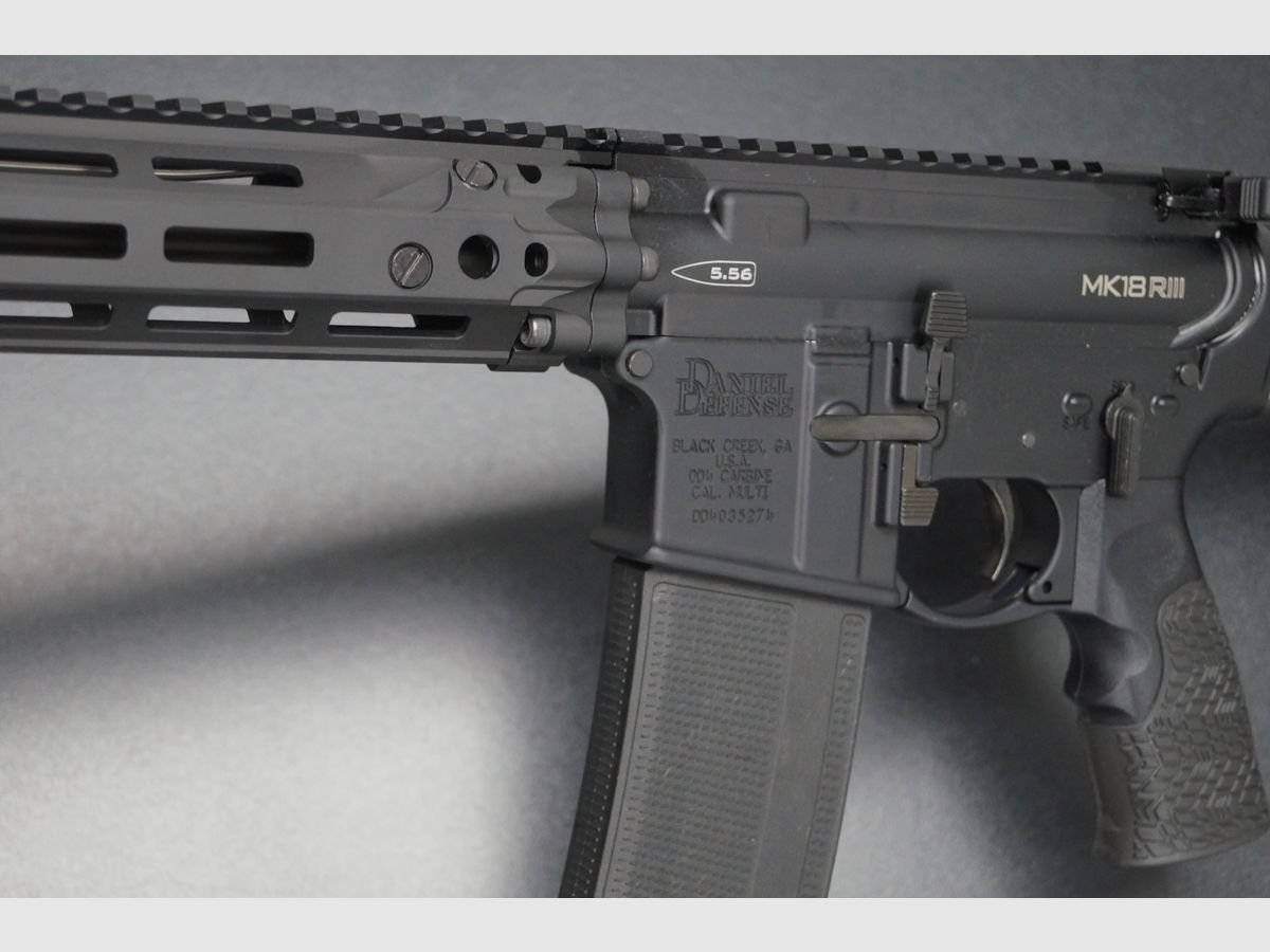 Daniel Defense DD4 MK18 RIII SBR 10.3″ Nero, immagine 7 di 8