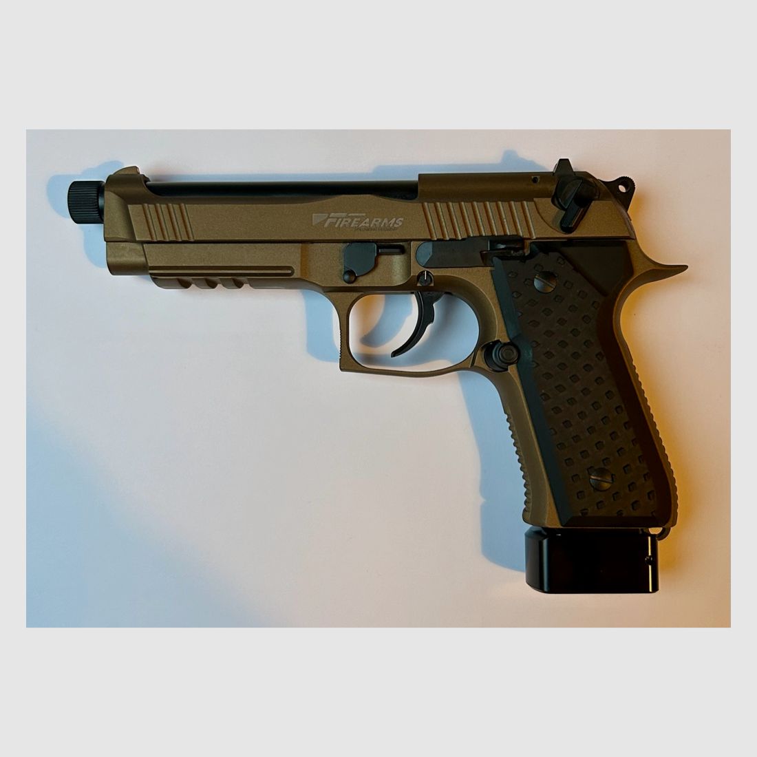 Selbstladepistole Firearms Solutions Germany  FAR9 