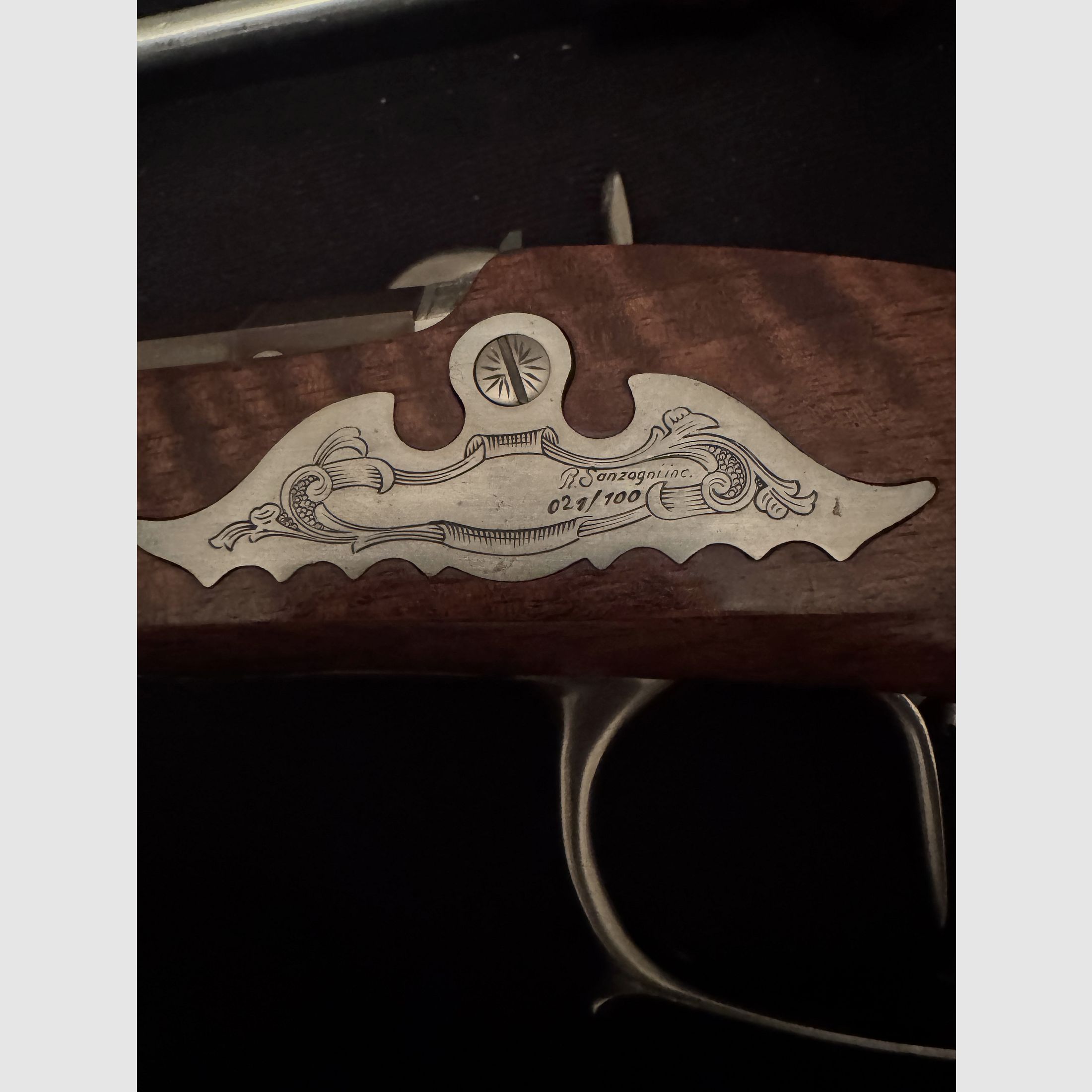 Raridad: Pedersoli Charles Moore LTD Edición 021/100 – Cal. .31 – Grabado maestro R. Sanzogni – Modelo de aniversario