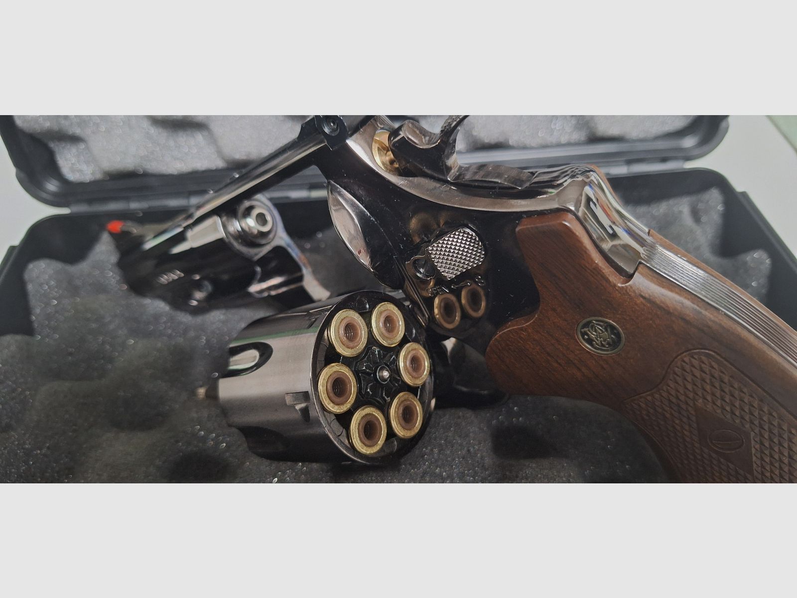 Smith & Wesson Model 29