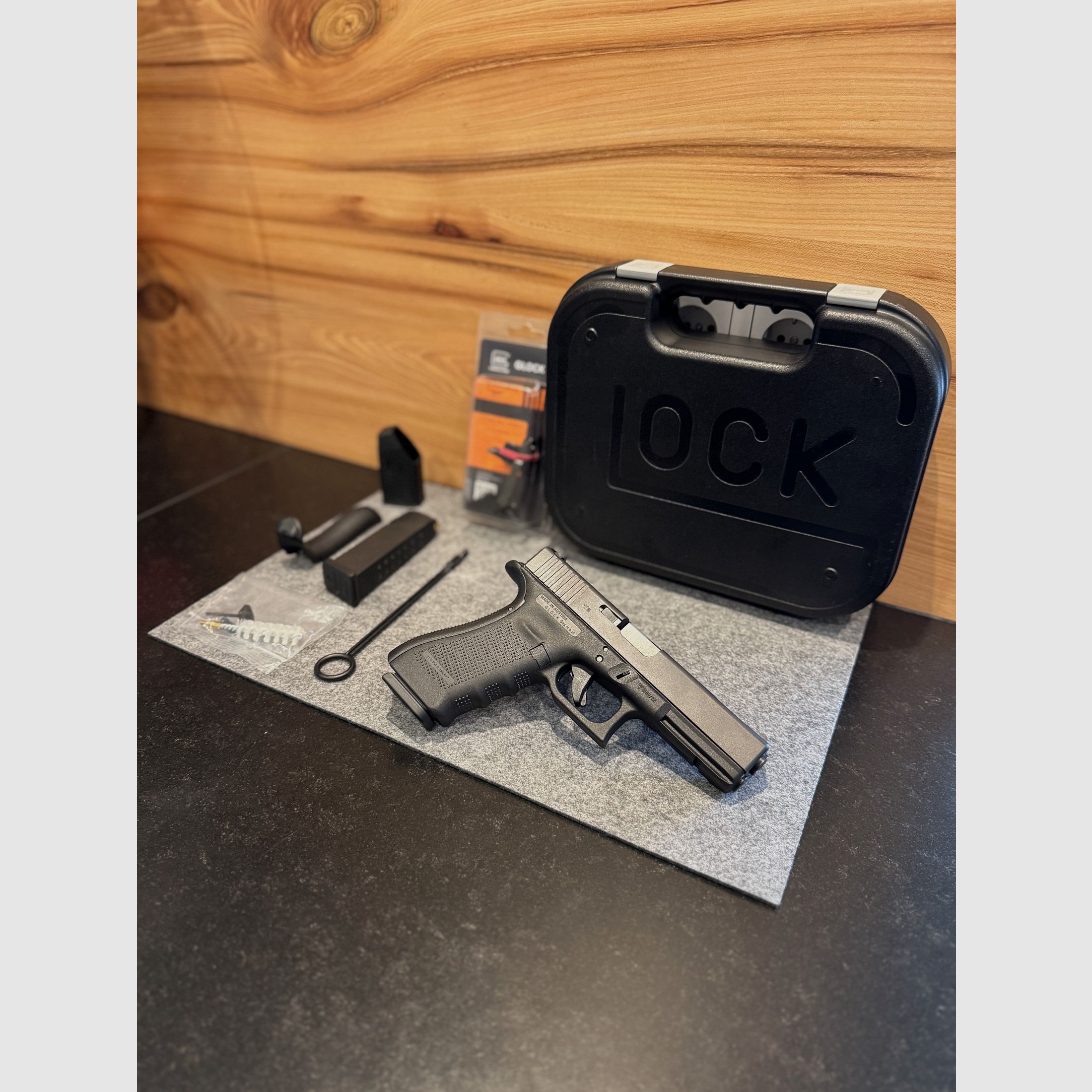 Glock 17 C Gen4 incl Original Performance Trigger like new