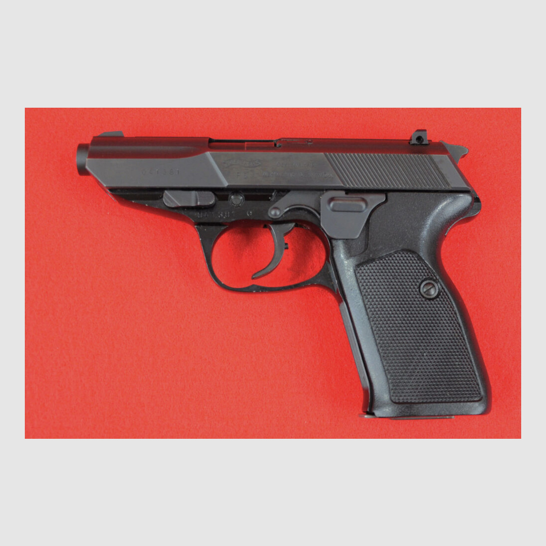 Walther P5
