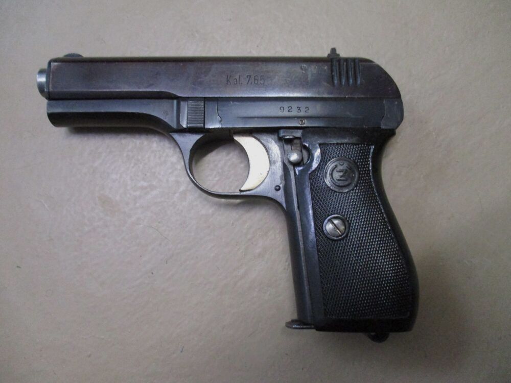 Pistolet CZ27 7,65 mm sans WAA 27