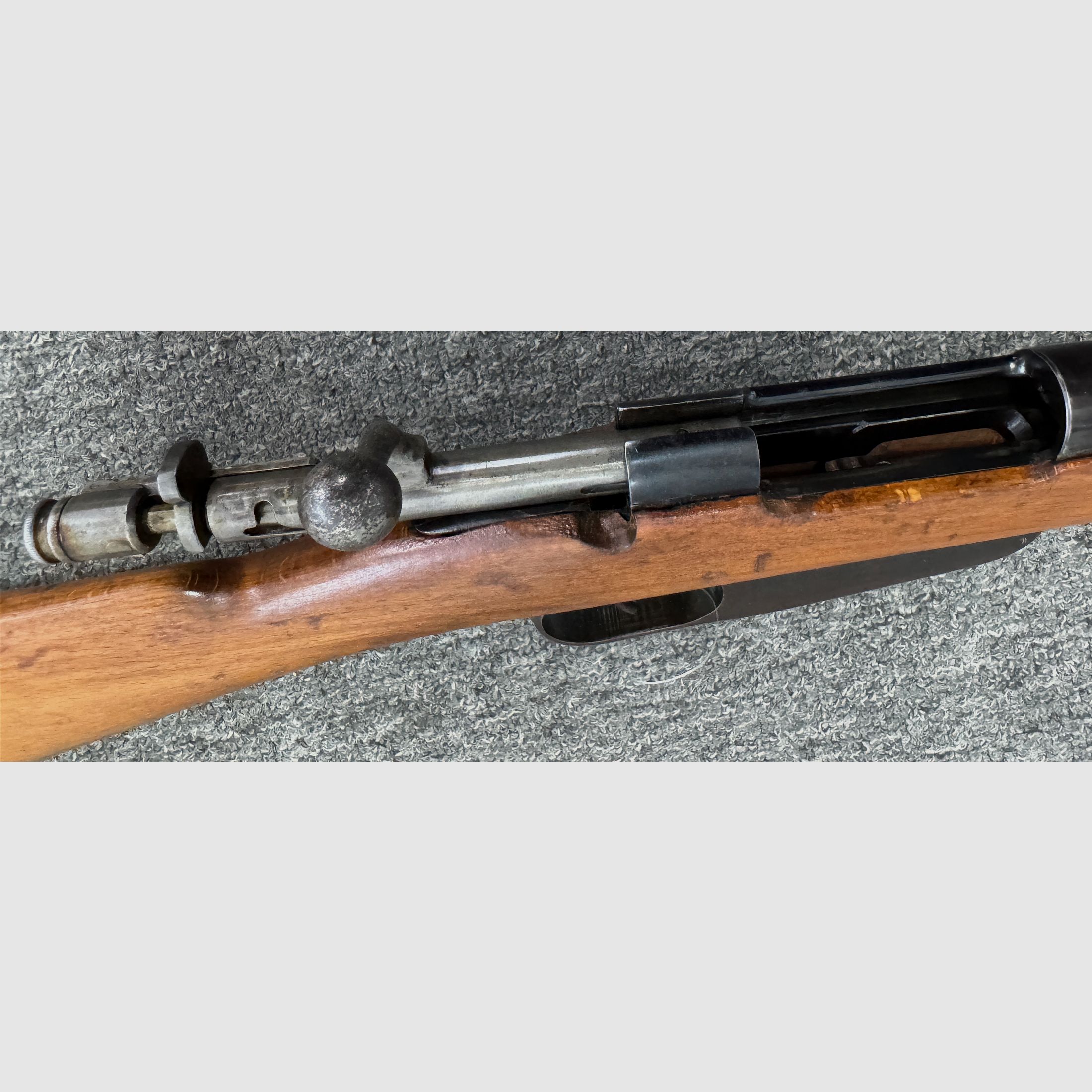 Beretta  1939 7,35x52 Carcano met bajonet