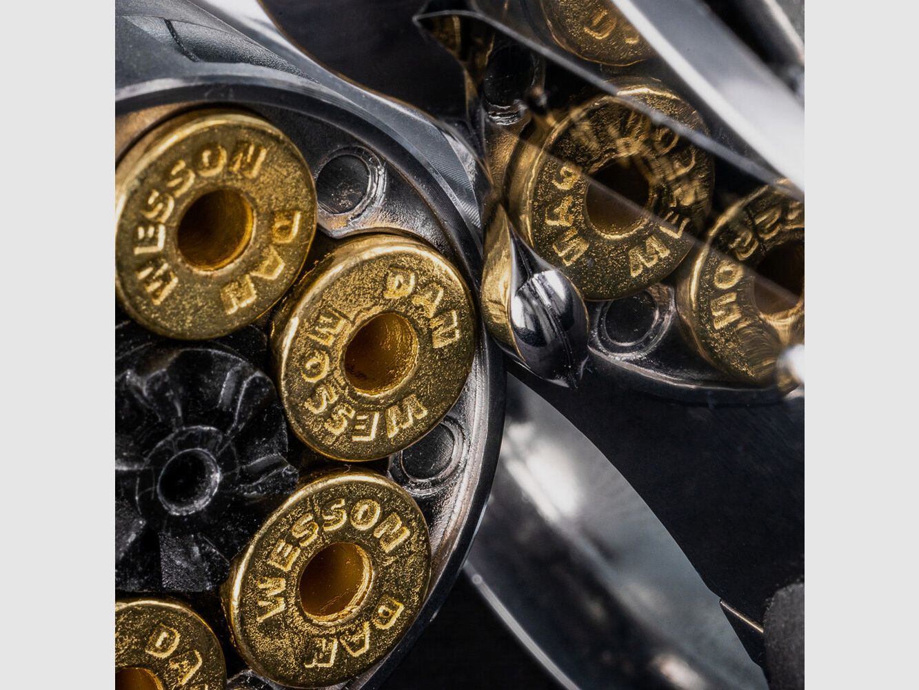 Dan Wesson DW 715 2.5 inch CO2 revolver 4.5mm BB Silver