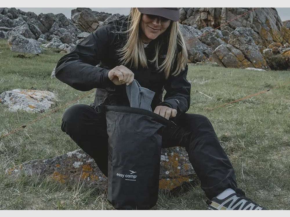 Easy Camp – wasserdichter Packsack Dry-pack S – schwarz, Bild 3 von 3