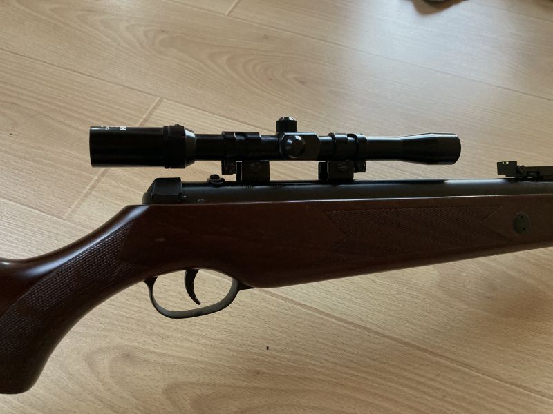 LG HÄMMERLI Hunter Force 600 mit Zielfernrohr